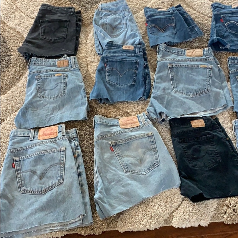 Levis